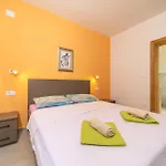 1 Bedroom Front In Barbat