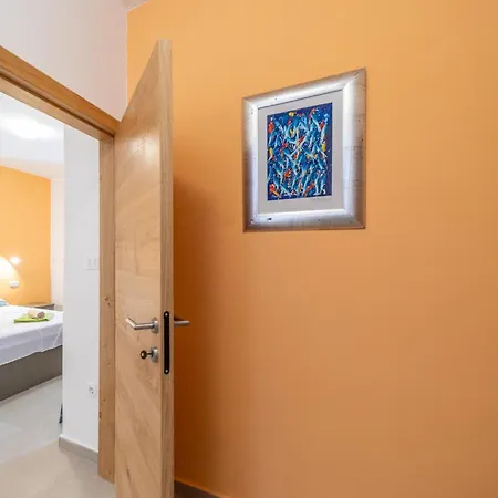 Appartamento In Barbat With Wifi