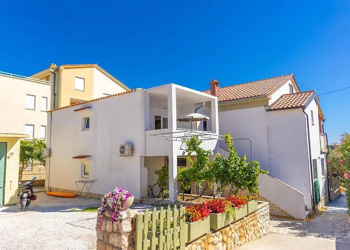 Apartamento In Barbat With Wifi