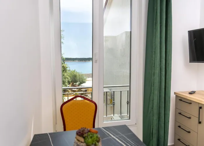 Apartmán In Barbat With Wifi Barbat na Rabu