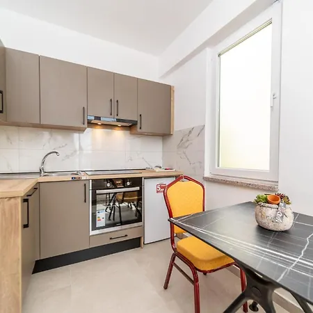 公寓 1 Bedroom Front In Barbat *